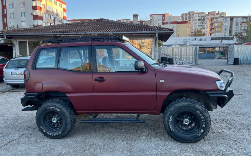 Nissan Terrano 2.7d 125hp IRON MAN, снимка 4 - Автомобили и джипове - 47937036