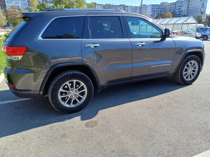 Jeep Grand cherokee 3.0, снимка 3 - Автомобили и джипове - 49504894