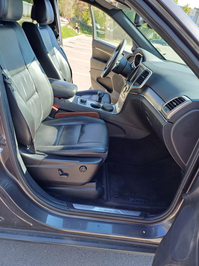 Jeep Grand cherokee 3.0, снимка 12 - Автомобили и джипове - 49504894