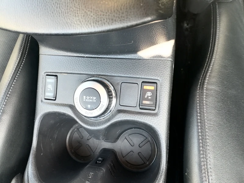 Nissan X-trail 2.0dci, снимка 9 - Автомобили и джипове - 52706527