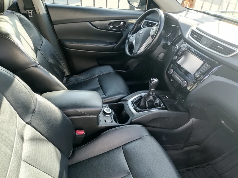 Nissan X-trail 2.0dci, снимка 5 - Автомобили и джипове - 52706527