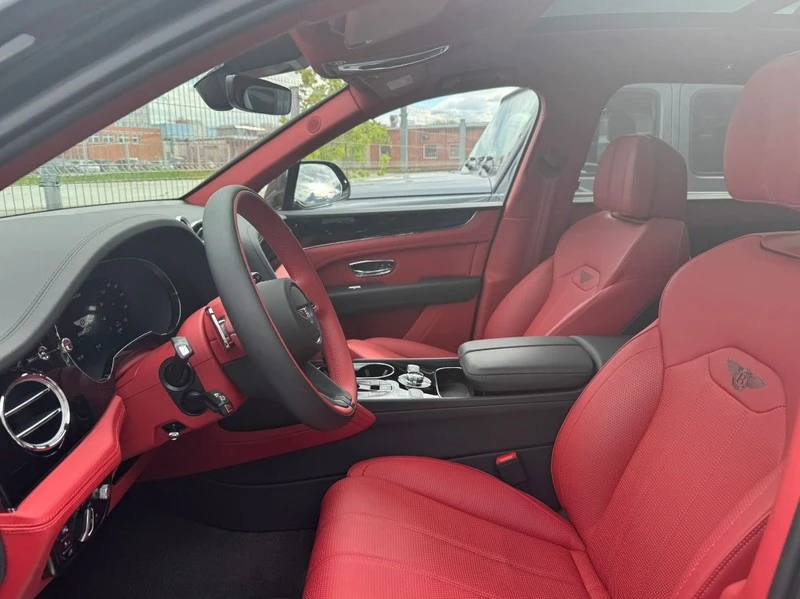 Bentley Bentayga  4.0 V8 4WD , снимка 7 - Автомобили и джипове - 54781534