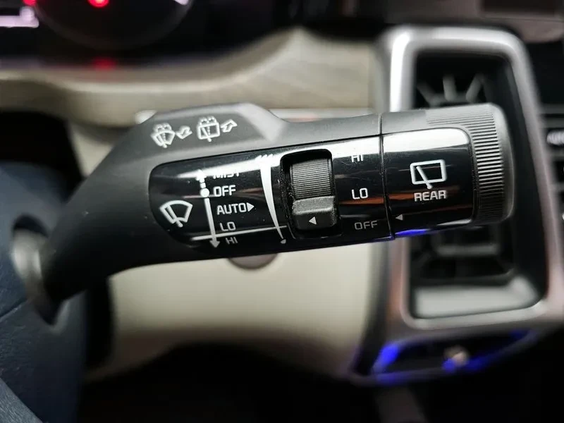 Kia Sorento 1.6 4Wd Prestige Choice - САМО 30% АВАНС!, снимка 15 - Автомобили и джипове - 55474579