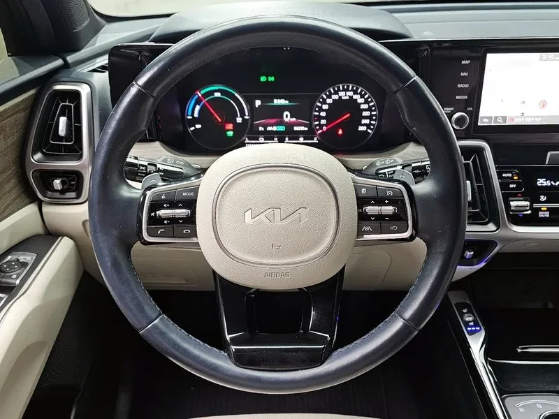 Kia Sorento 1.6 4Wd Prestige Choice - САМО 30% АВАНС!, снимка 13 - Автомобили и джипове - 55474579