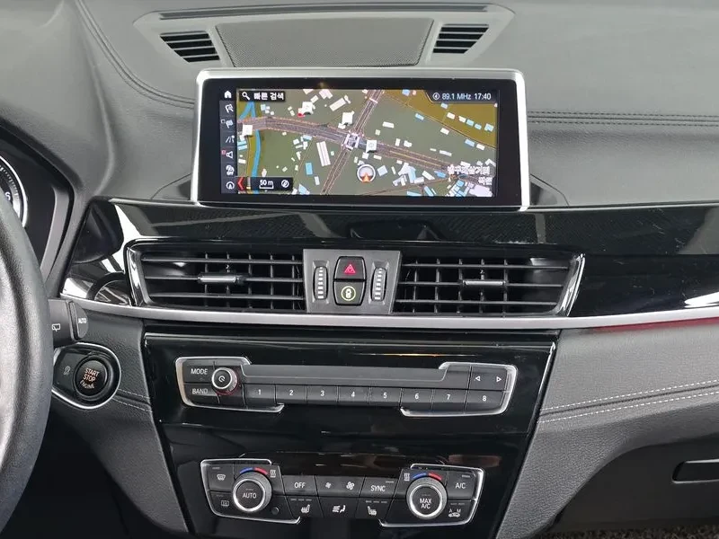 BMW X1 (F48) xDrive 20I Xline, снимка 14 - Автомобили и джипове - 55570908