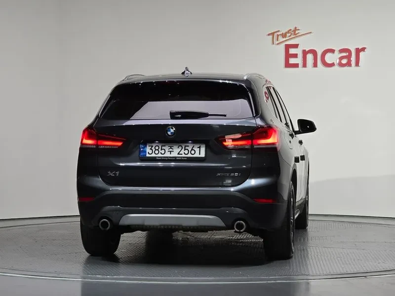 BMW X1 (F48) xDrive 20I Xline, снимка 4 - Автомобили и джипове - 55570908