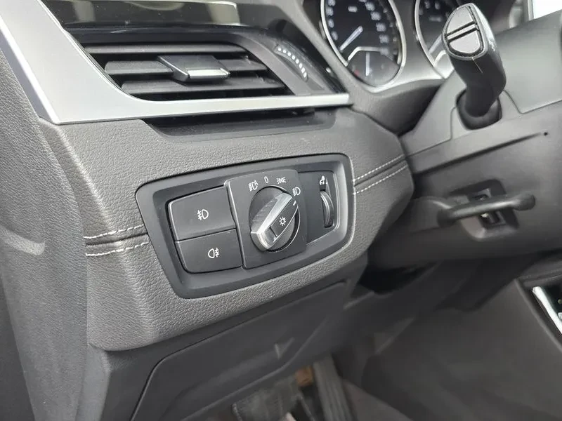 BMW X1 (F48) xDrive 20I Xline, снимка 17 - Автомобили и джипове - 55570908
