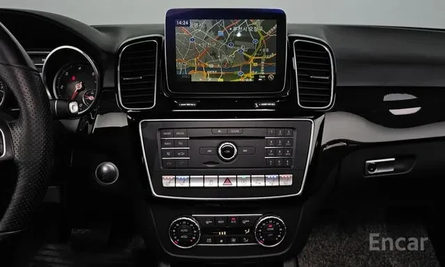 Mercedes-Benz GLE 350 D AMG Обдухване LED Панорама Airmatic, снимка 9 - Автомобили и джипове - 55674788