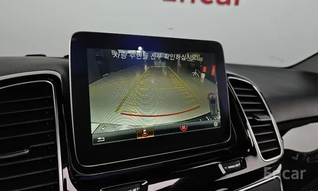 Mercedes-Benz GLE 350 D AMG Обдухване LED Панорама Airmatic, снимка 8 - Автомобили и джипове - 55674788