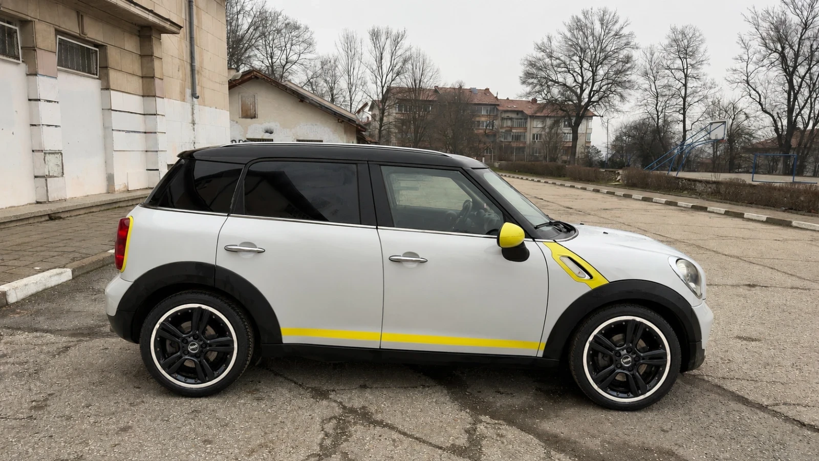 Mini Countryman два комплекта джанти с гуми , снимка 2 - Автомобили и джипове - 54241096