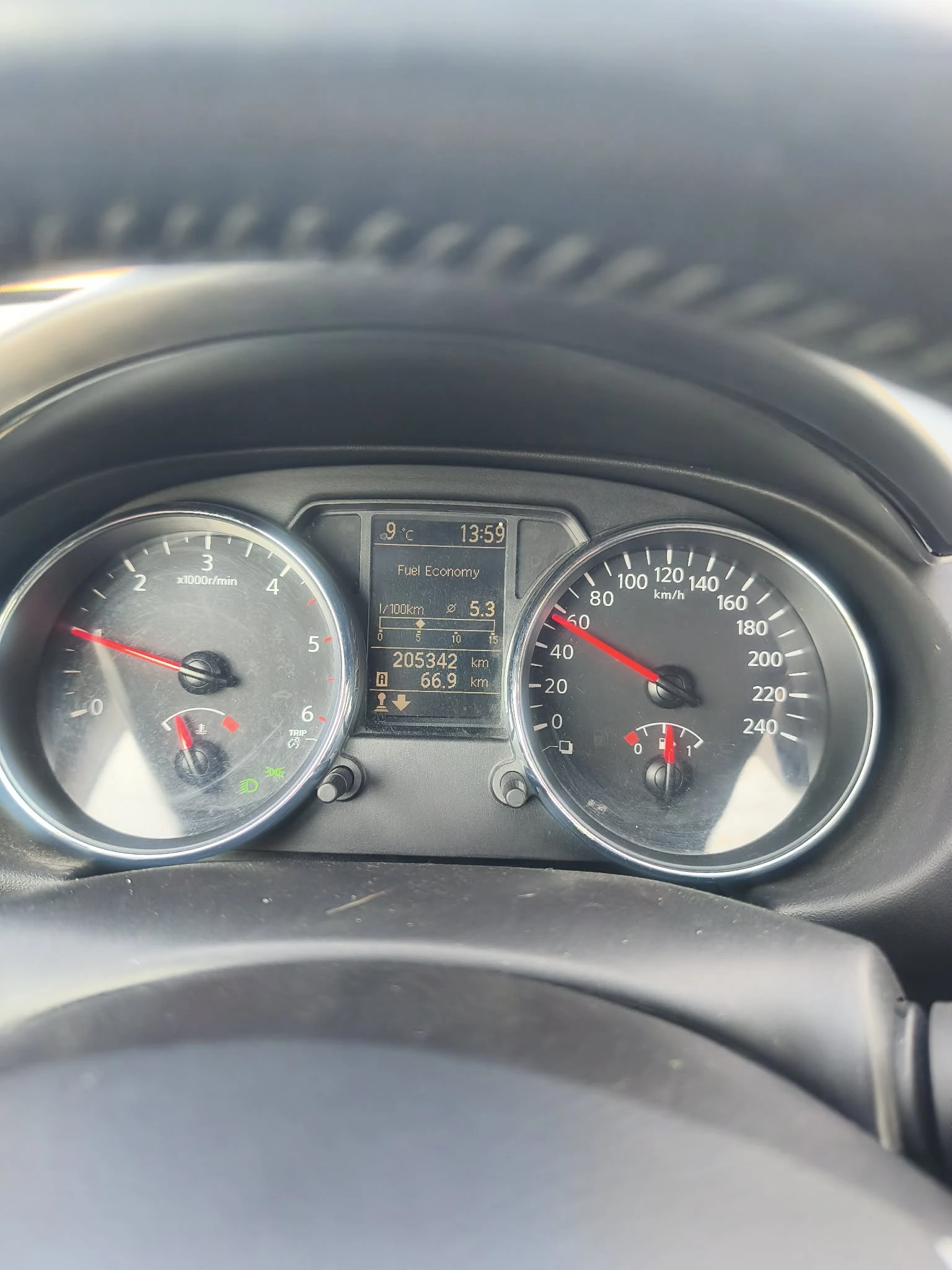Nissan Qashqai, снимка 11 - Автомобили и джипове - 53762888
