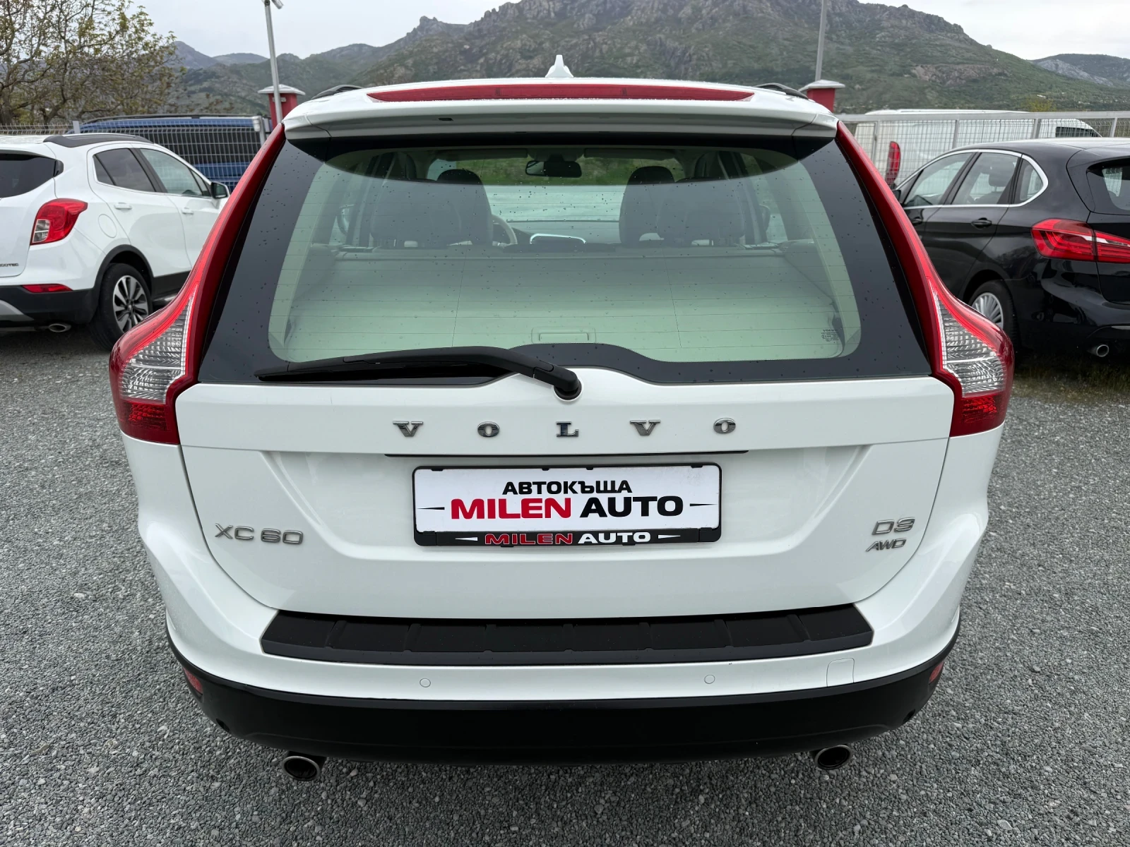 Volvo XC60 (KATO НОВА)^(4x4), снимка 7 - Автомобили и джипове - 54352352