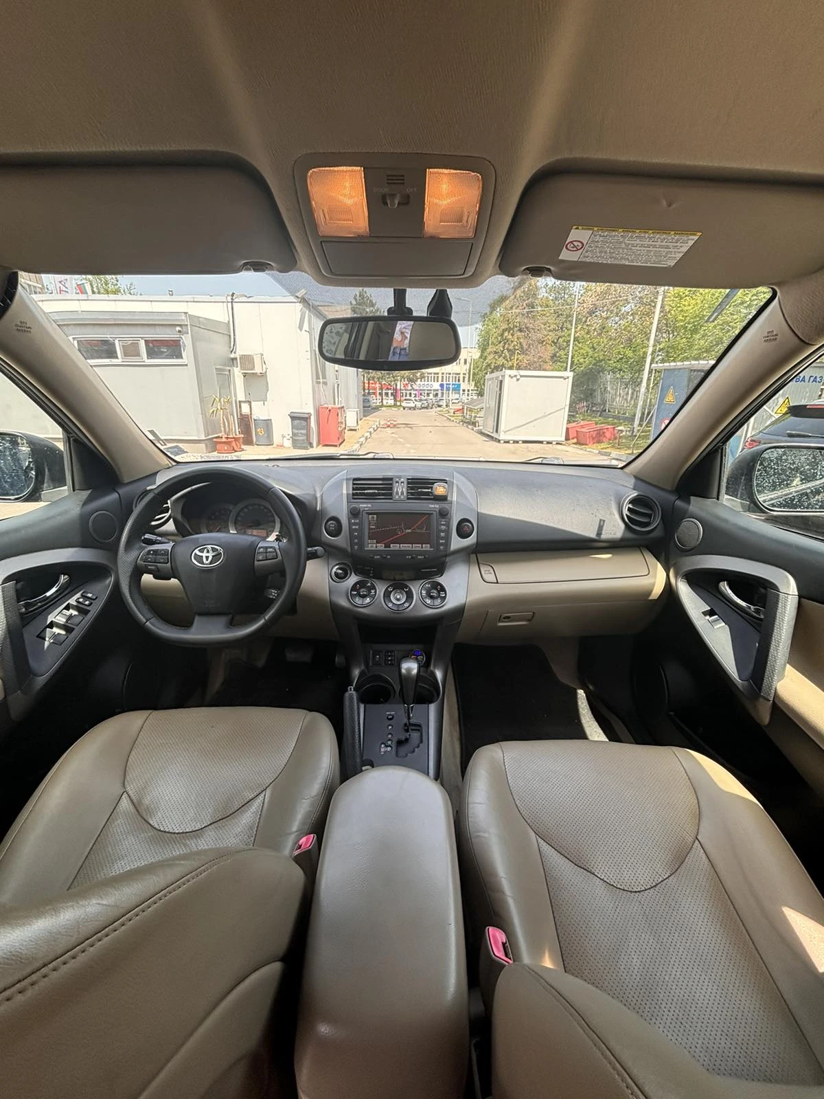Toyota Rav4, снимка 4 - Автомобили и джипове - 54645435