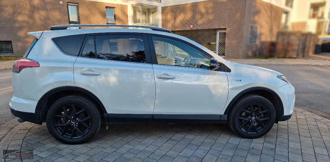 Toyota Rav4 HEV/192HP/4x4/CAM/LED/NAVI/270h, снимка 4 - Автомобили и джипове - 55025653