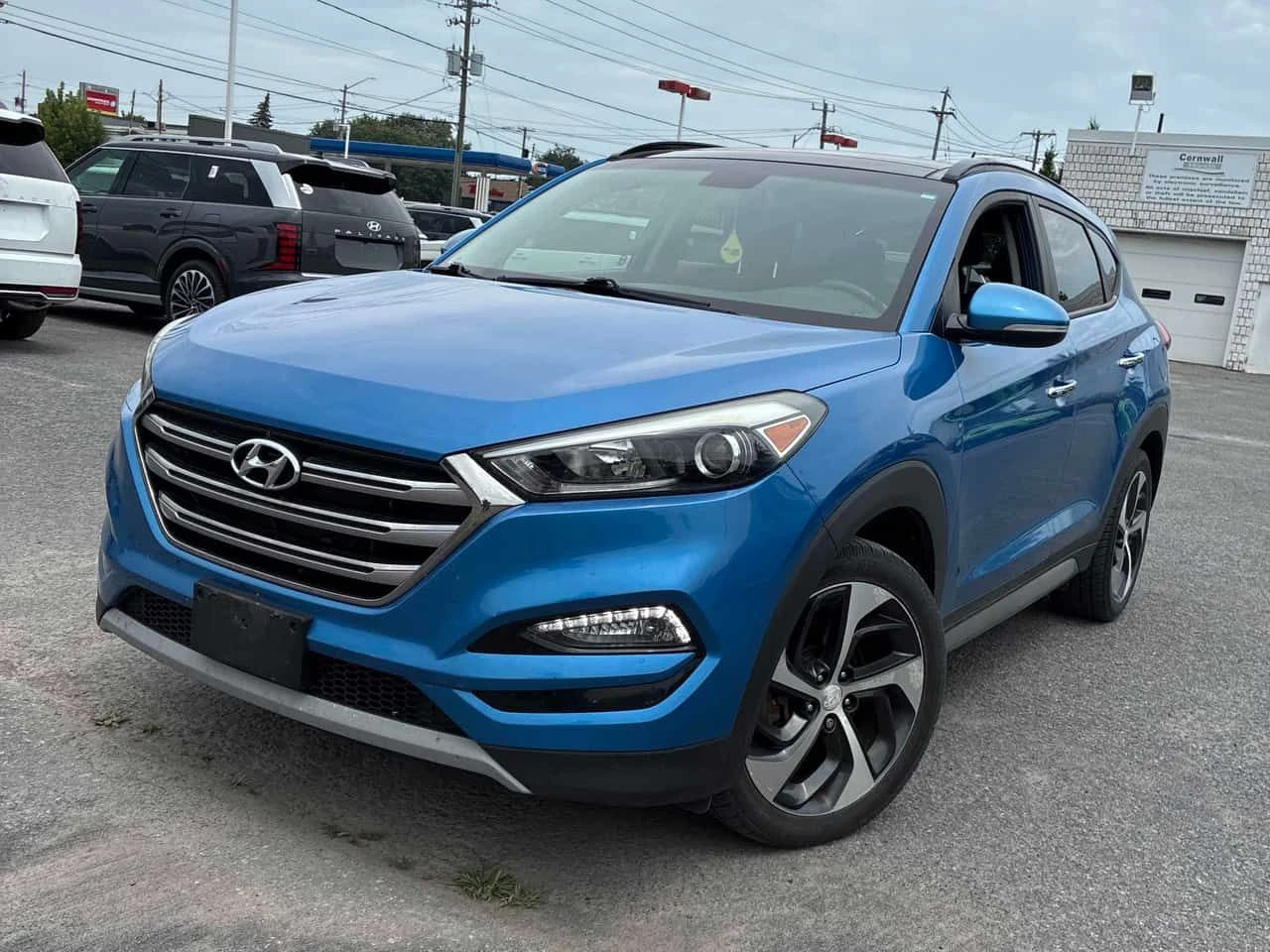 Hyundai Tucson  SE  AWD, 2.0L / КОЖА / ЦЕНА ДО БГ