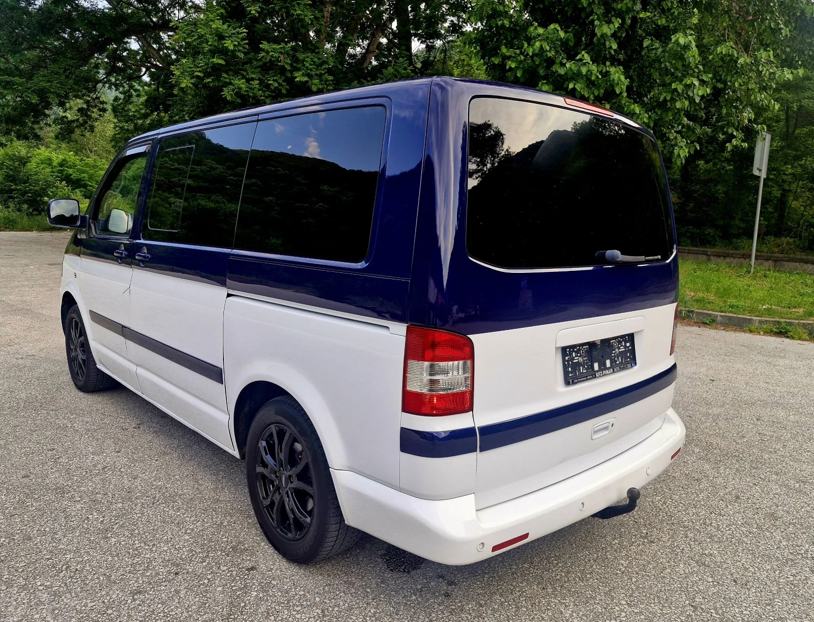 VW Multivan UNITED EDITION 4-MOTION - изображение 4