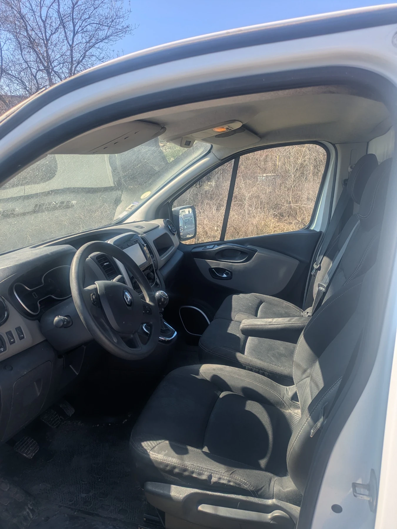 Renault Trafic, снимка 5 - Бусове и автобуси - 53797218