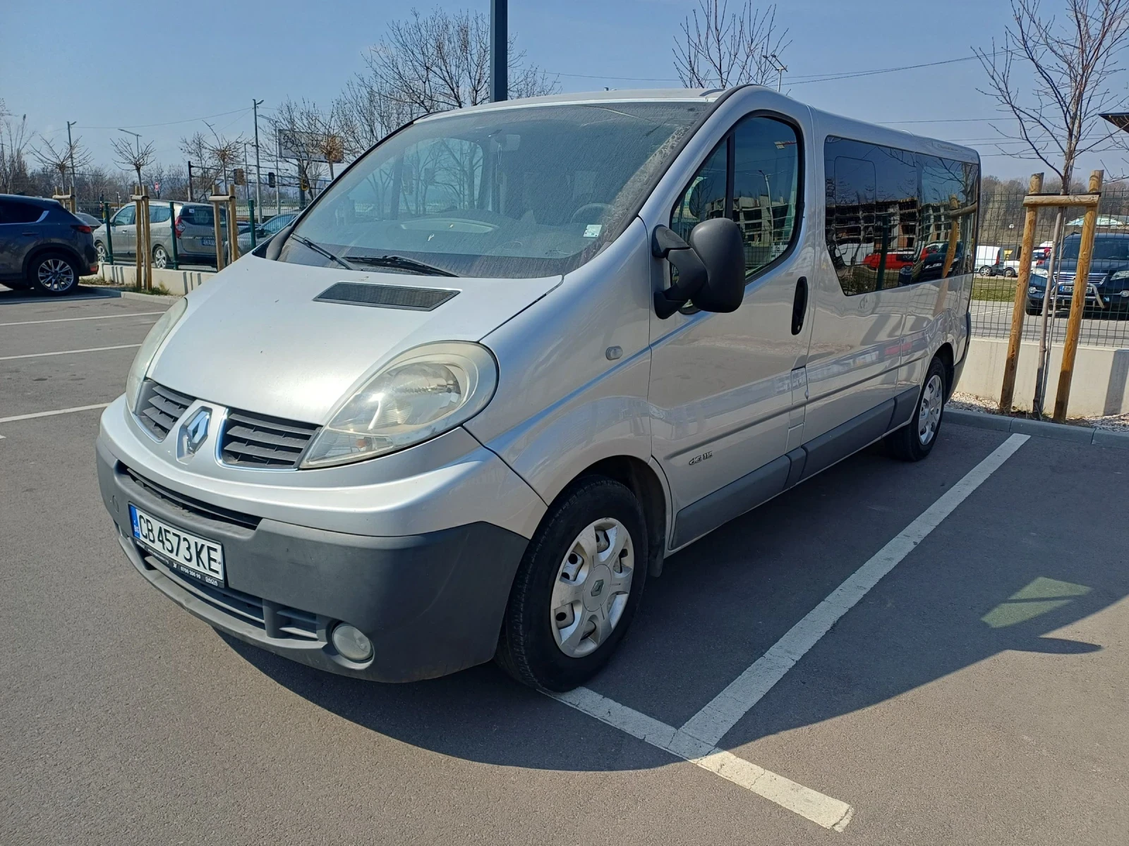 Renault Trafic 2.0D КЛИМАТИК | Auto.bg — изображение 1