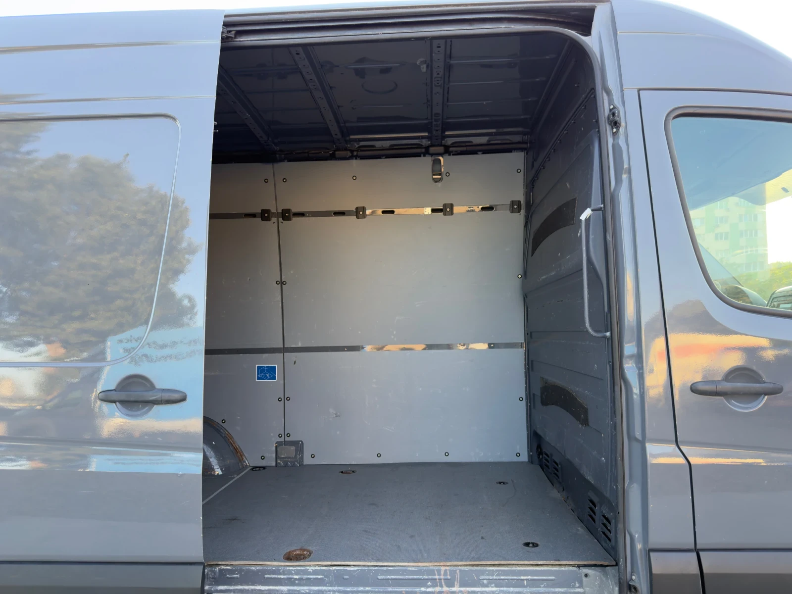 VW Crafter 2.0/ TDI / Климатик /, снимка 13 - Бусове и автобуси - 55105347