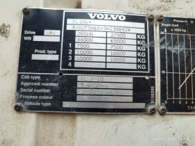 Volvo F10 Бордови с кран, снимка 12 - Камиони - 45379924