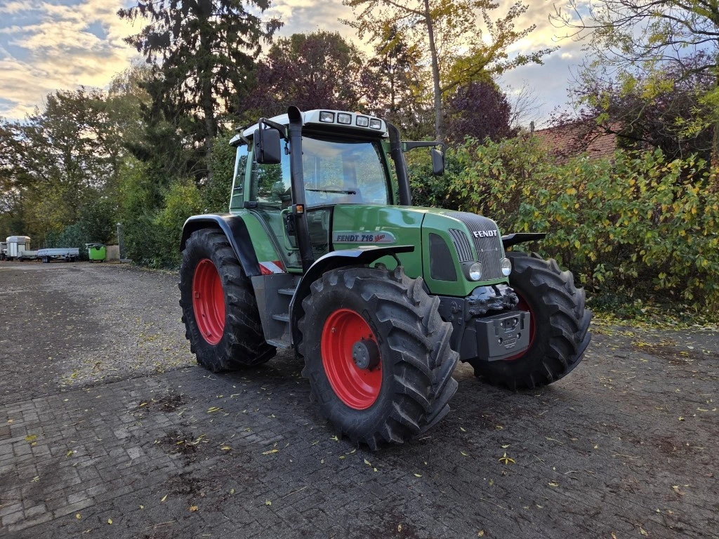 Трактор Fendt  - изображение 2