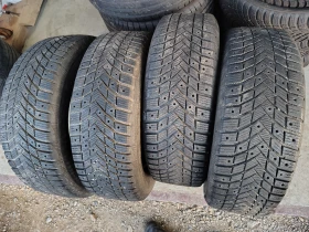 Гуми Зимни 215/65R16, снимка 1
