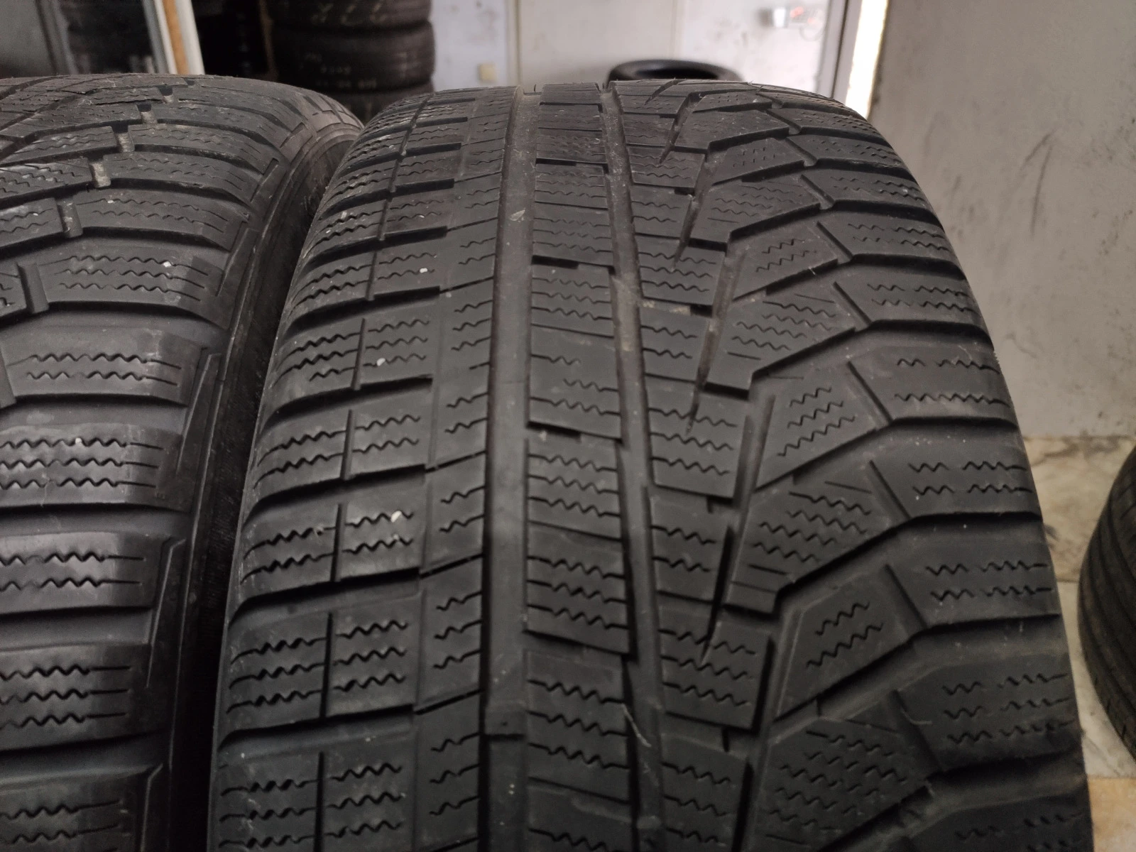  215/45R17 | Mobile.bg   2