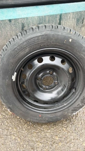 Гуми с джанти Michelin 175/65R14, снимка 3 - Гуми и джанти - 53295498