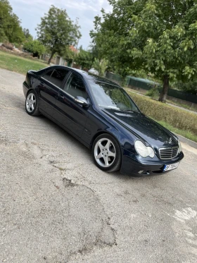 Mercedes-Benz C 220 Classic, снимка 2