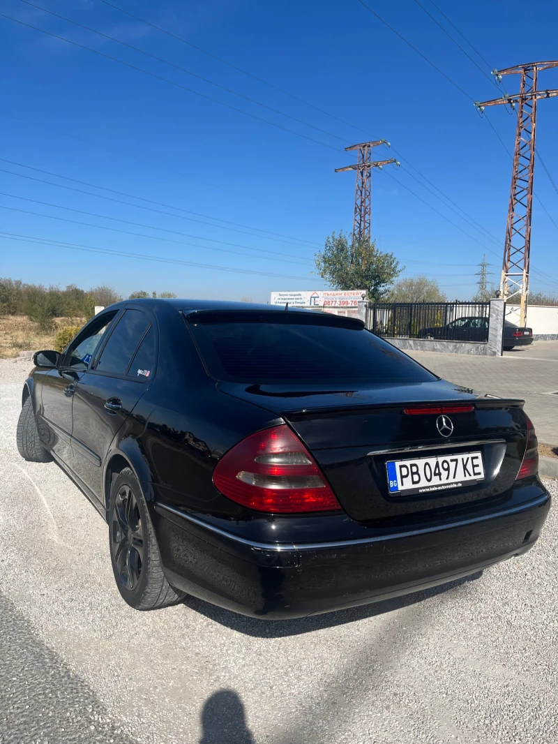 Mercedes-Benz E 280, снимка 2 - Автомобили и джипове - 47692604