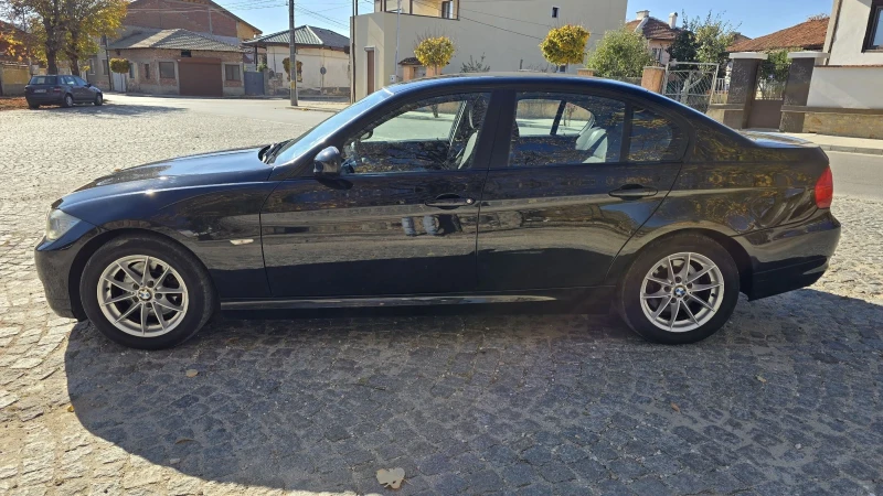 BMW 320 320 D, снимка 12 - Автомобили и джипове - 47850894