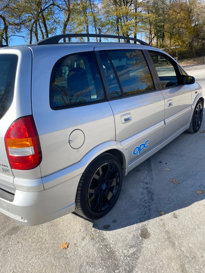 Opel Zafira  2.0benzin turbo OPC, снимка 3 - Автомобили и джипове - 47965617