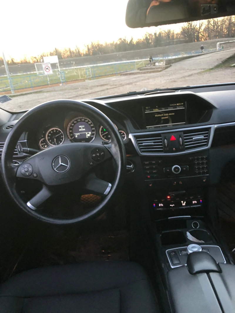 Mercedes-Benz E 350, снимка 8 - Автомобили и джипове - 48754033