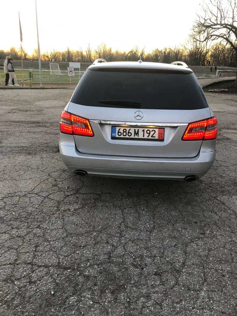 Mercedes-Benz E 350, снимка 2 - Автомобили и джипове - 48754033