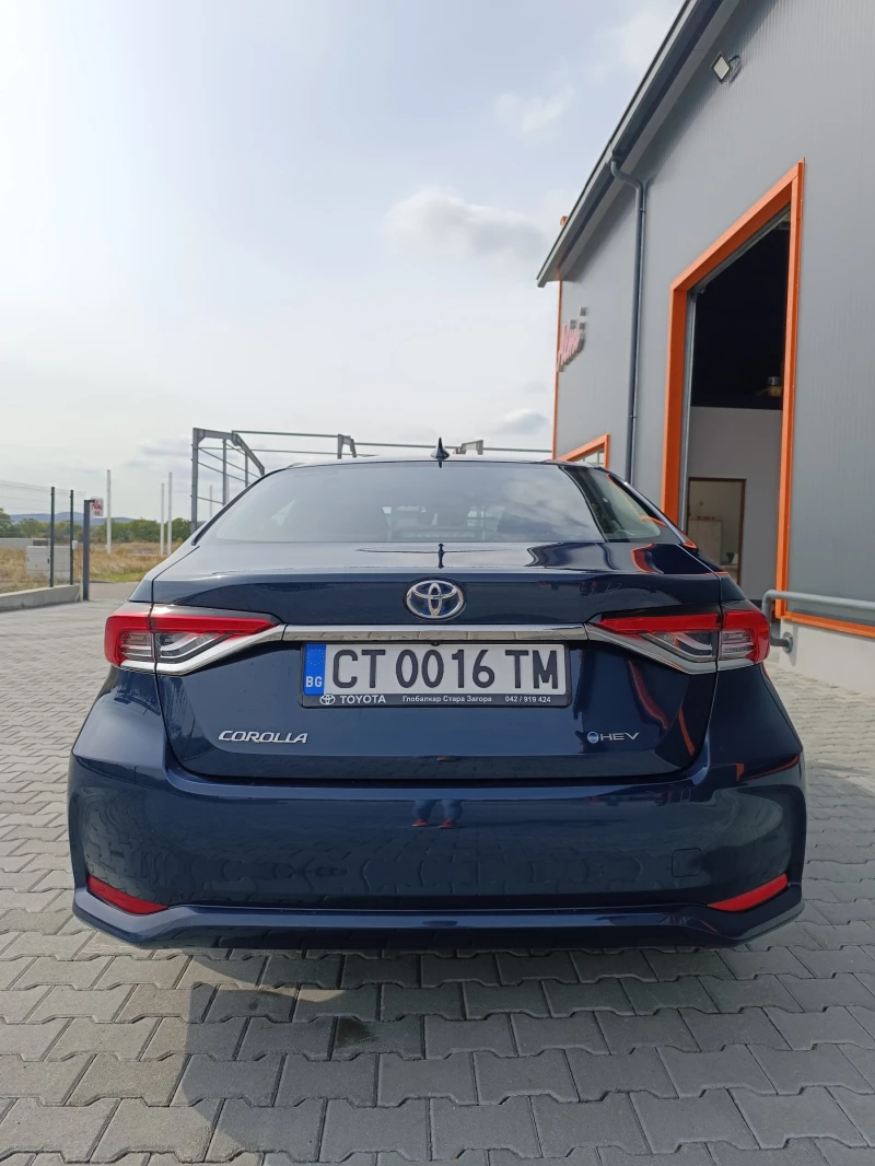 Toyota Corolla Executive Hybrid, снимка 5 - Автомобили и джипове - 49204678