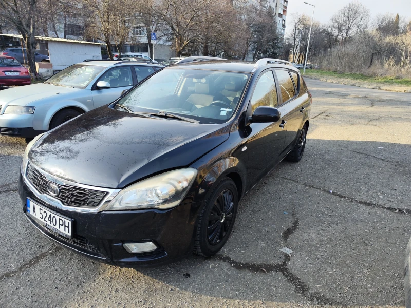 Kia Ceed, снимка 1 - Автомобили и джипове - 49263818