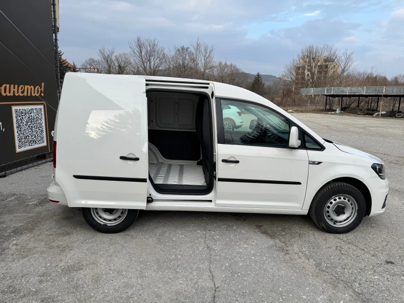 VW Caddy 2.0TDI / Автомат DSG / ЛИЗИНГ, снимка 5 - Автомобили и джипове - 49316262