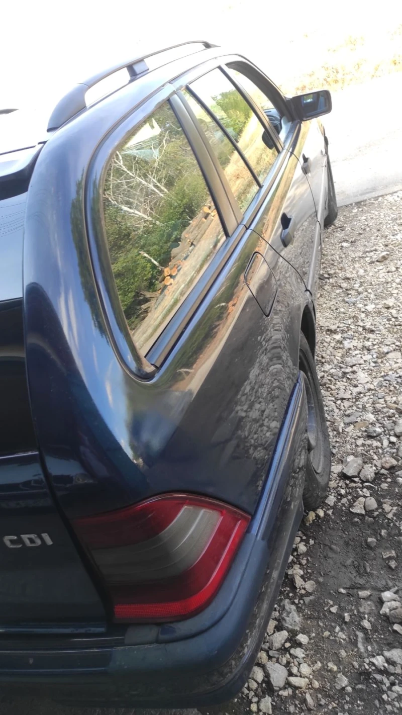 Mercedes-Benz C 220, снимка 4 - Автомобили и джипове - 52529509