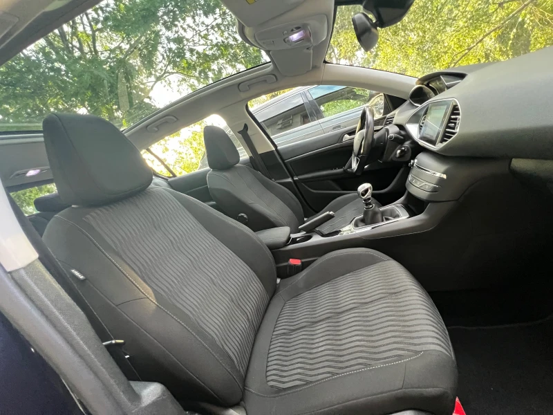 Peugeot 308 1.2 Turbo LED NAVI PANORAMA, снимка 7 - Автомобили и джипове - 52487041