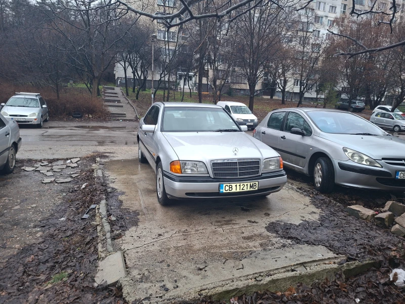 Mercedes-Benz C 200, снимка 3 - Автомобили и джипове - 53242015