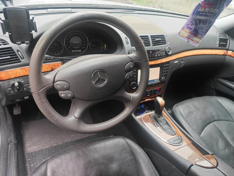 Mercedes-Benz E 320 CDI 204, снимка 8 - Автомобили и джипове - 53461913