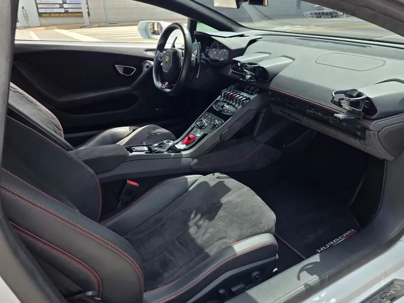 Lamborghini Huracan, снимка 9 - Автомобили и джипове - 55078267