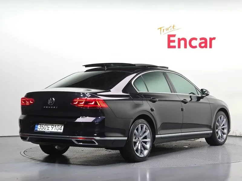 VW Passat 2.0 Tdi Prestige - САМО 30% АВАНС, снимка 2 - Автомобили и джипове - 55483451