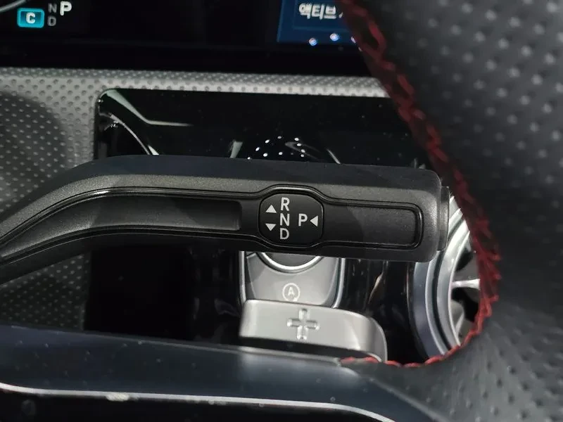 Mercedes-Benz CLA, снимка 8 - Автомобили и джипове - 55716097