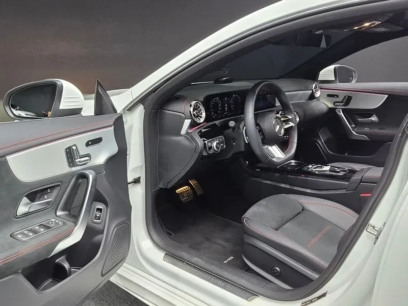 Mercedes-Benz CLA, снимка 9 - Автомобили и джипове - 55716097