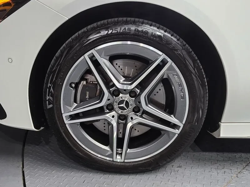 Mercedes-Benz CLA, снимка 4 - Автомобили и джипове - 55716097