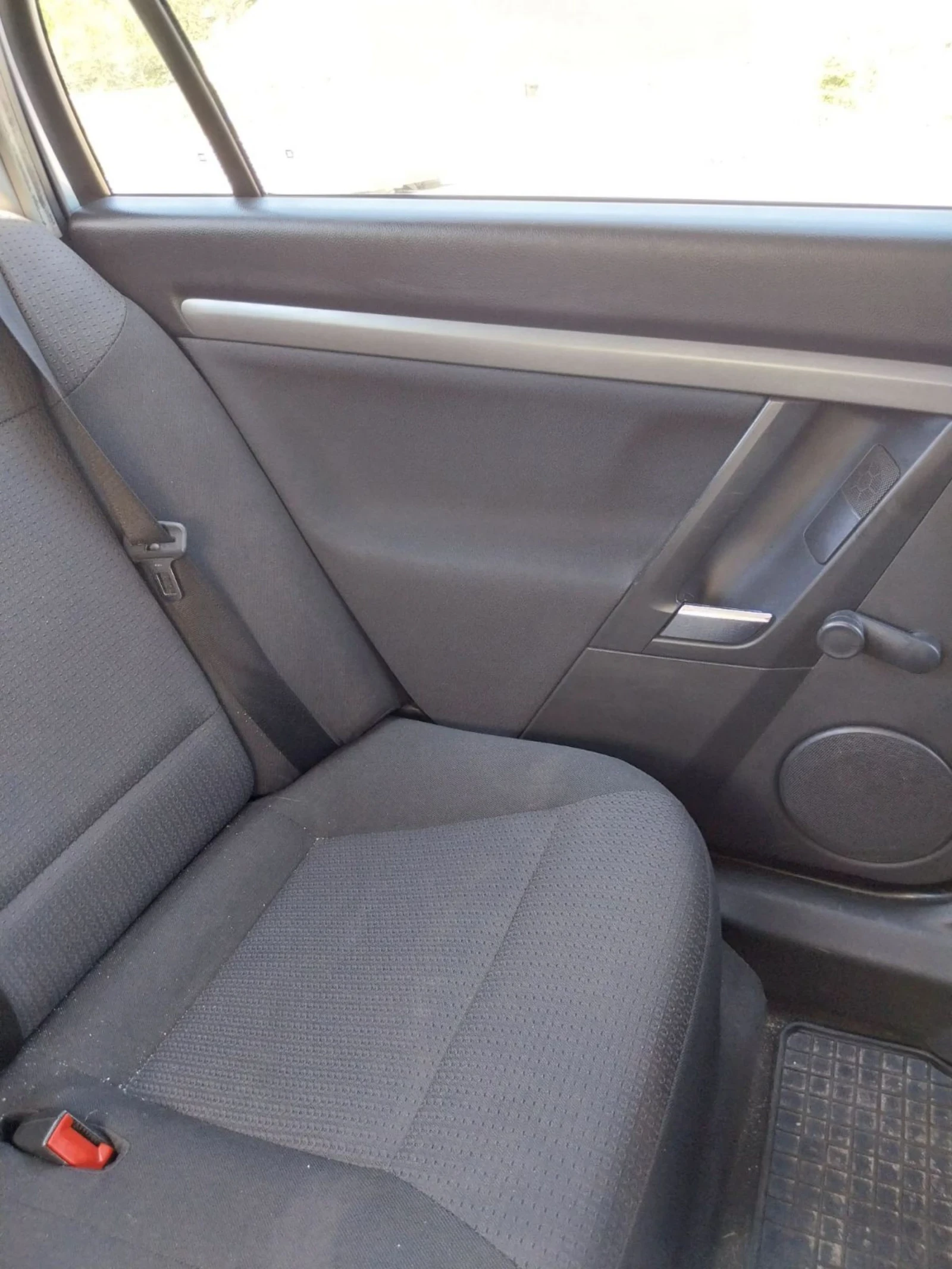 Opel Vectra 1.9 CDTI - изображение 10