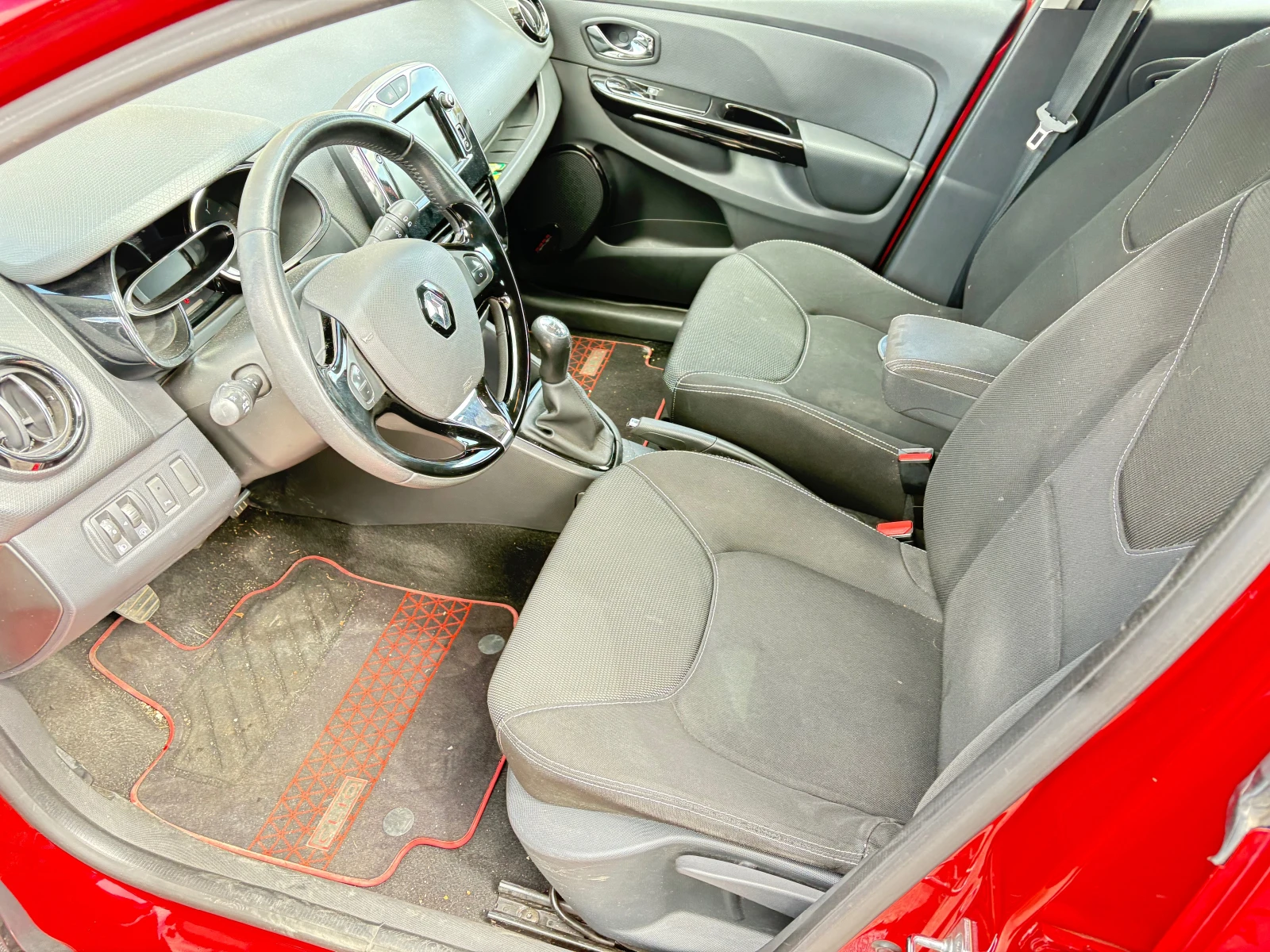 Renault Clio 1.5DCI - изображение 6