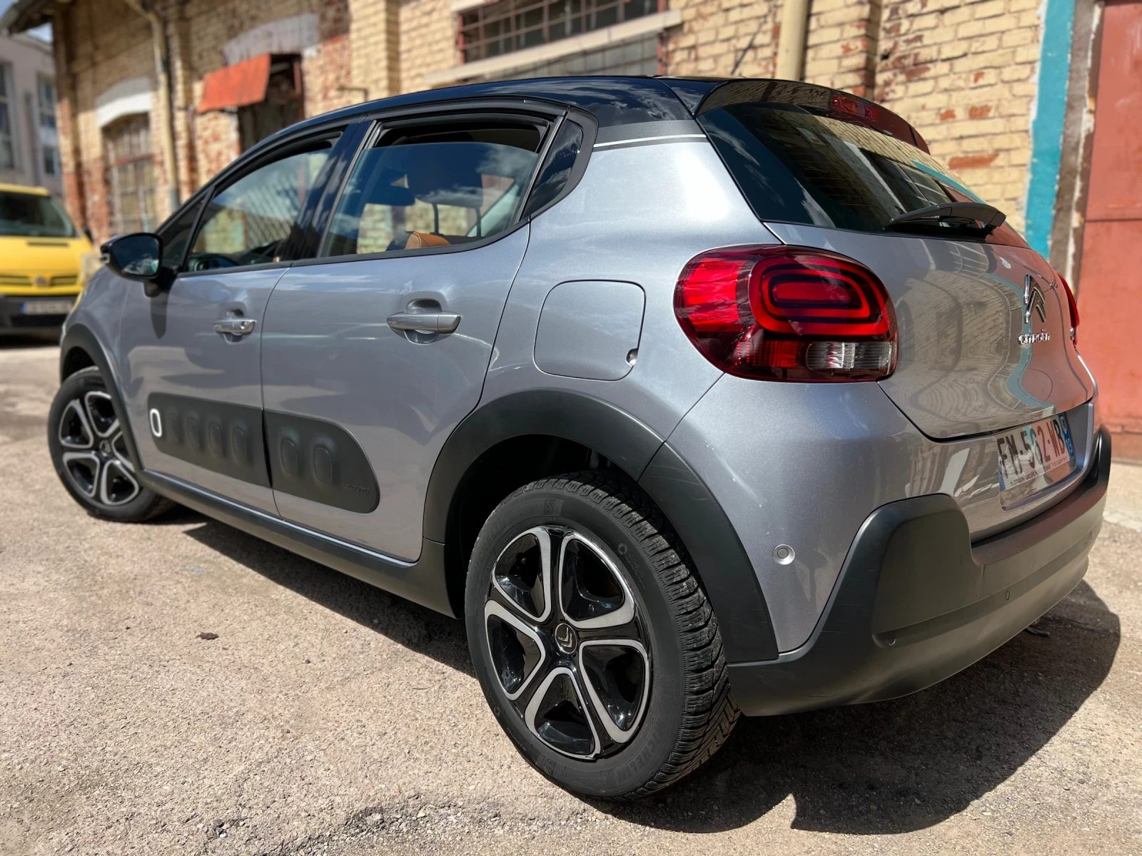Citroen C3 1.2 PURETECH 110 S&S SHINE BUSINESSES  - изображение 8