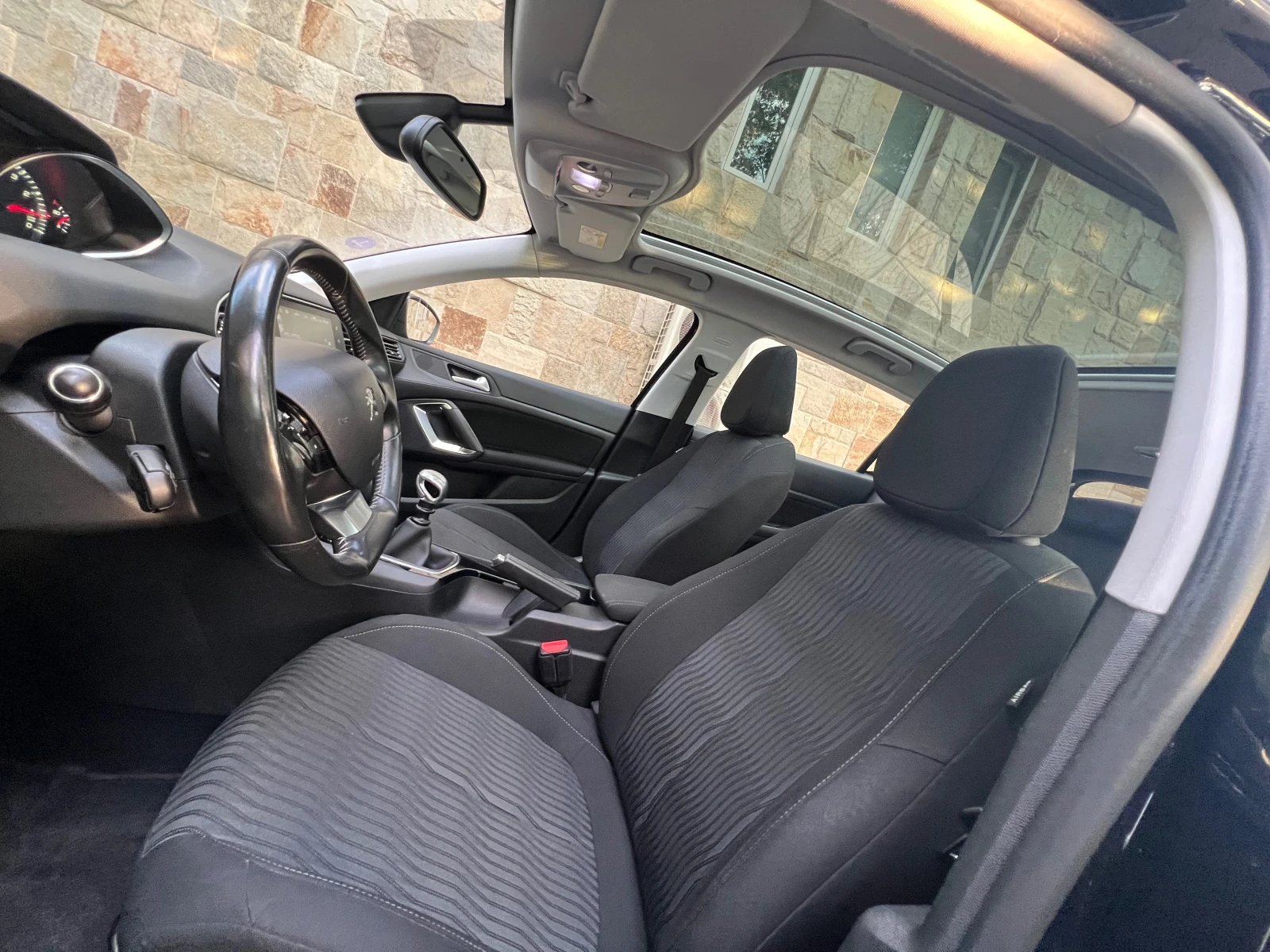 Peugeot 308 1.2 Turbo LED NAVI PANORAMA | Mobile.bg � ����������� 17
